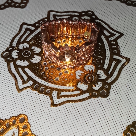 Ring - Picture 1 of 3